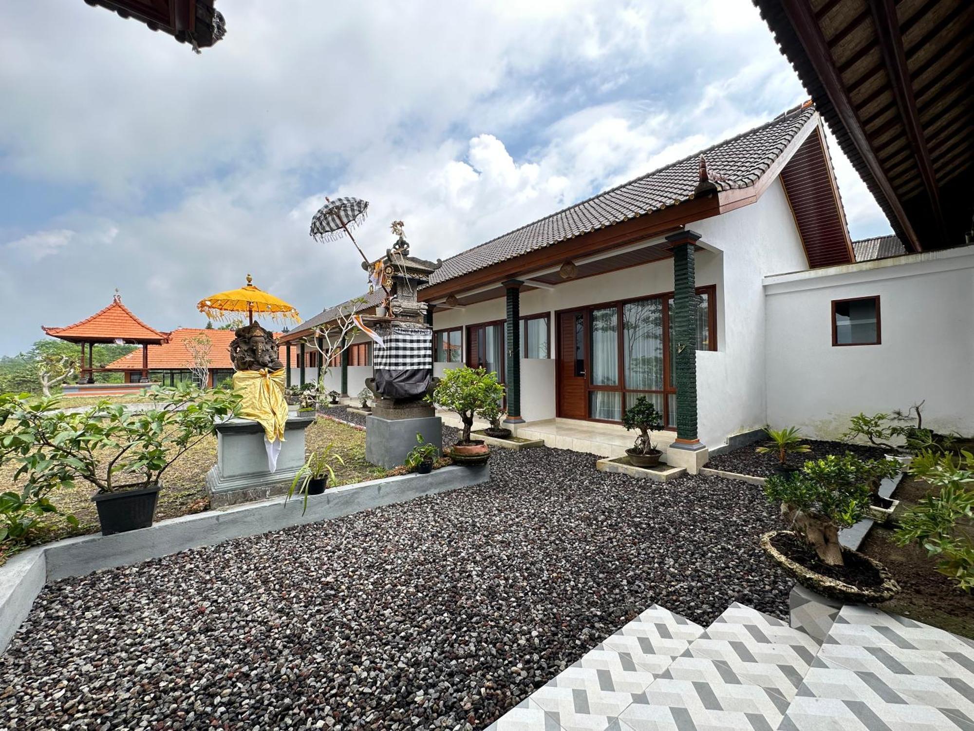 Bali Basuki Retreat Center Apartman Besakih Kültér fotó