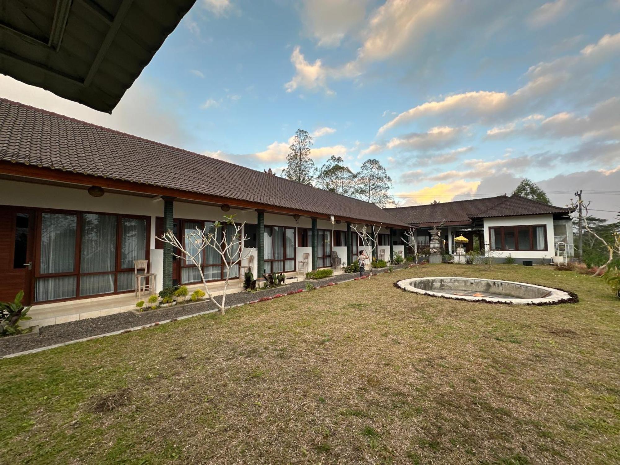 Bali Basuki Retreat Center Apartman Besakih Kültér fotó